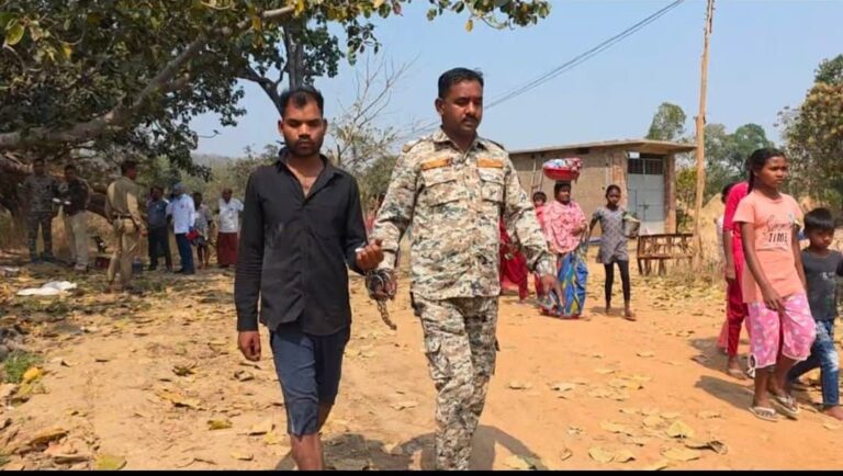 डोंगरीपाली में सनसनी: घर में घुसकर धारदार हथियार से हमला, मासूम समेत तीन की हत्या