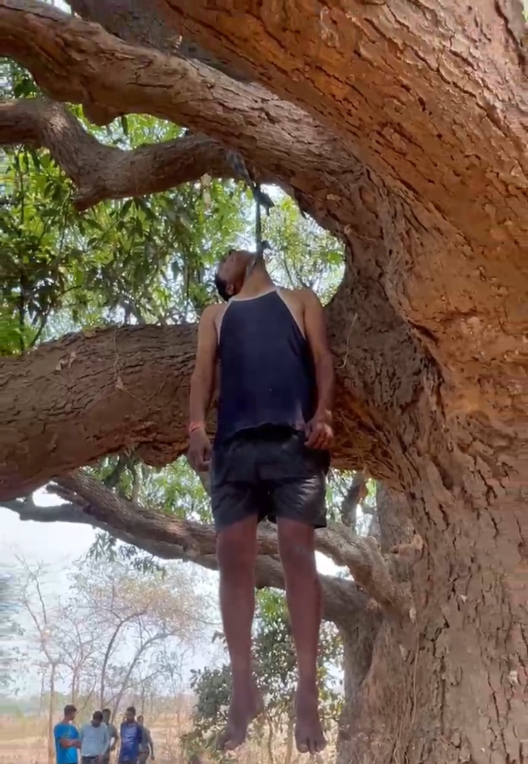 सारंगढ़: छिंद गांव के तालाब किनारे पेड़ पर लटका मिला युवक का शव